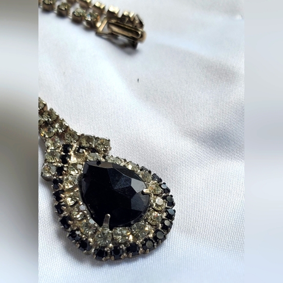 Vintage Rhinestone and Crystal Necklace - Picture 6 of 6